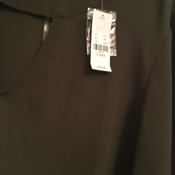 Women tops - Picture 5 of 6